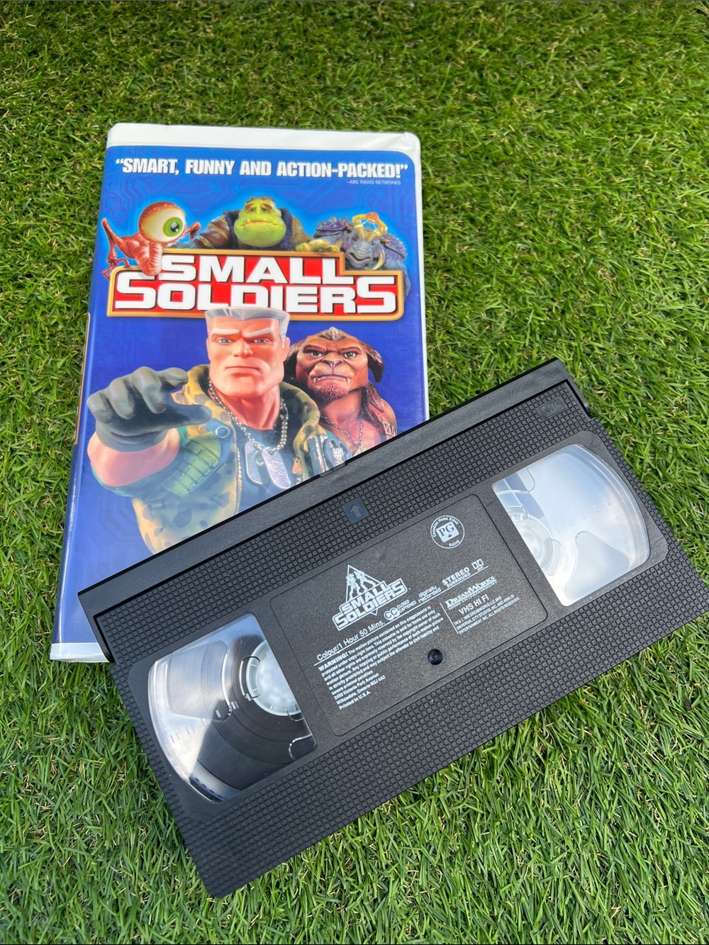 VINTAGE 1998 VHS Small Soldiers science fiction film 80’s Dreamworks *UNTESTED*